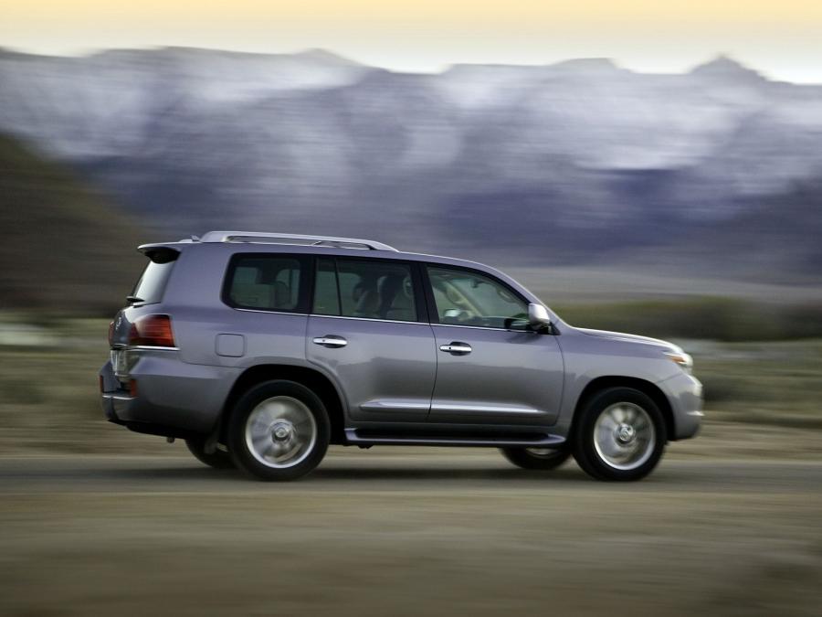  Lexus LX570 2008 года  (фото 138 из 221)